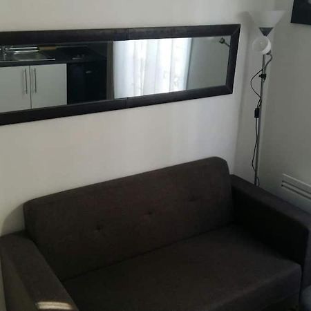 Cosy Appartement 2 Pieces 15Min Du Centre De Paris Clichy Esterno foto